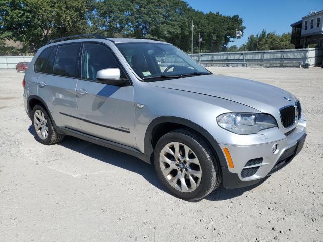 VIN 5UXZV4C56D0B02823 2013 BMW X5, Xdrive35I no.4