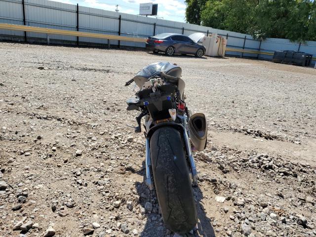 2019 APRILIA RSV4 1100 ZD4KEUA01KS000228