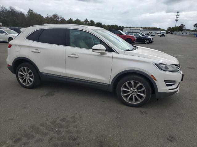 VIN 5LMCJ2D91GUJ27639 2016 Lincoln MKC, Select no.4