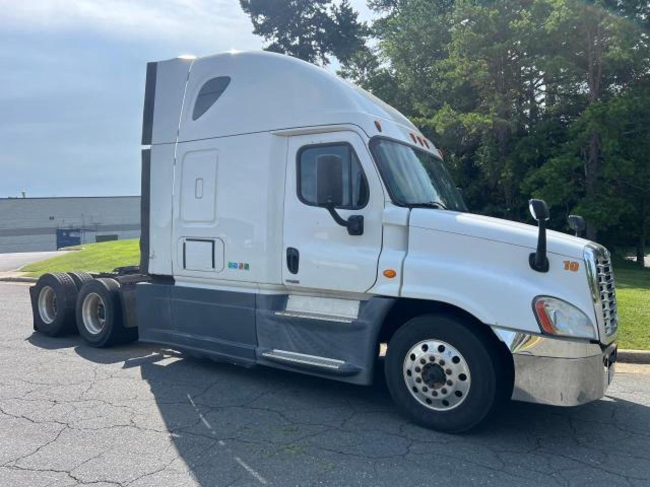 Freightliner Cascadia 2016 125" sleepercab