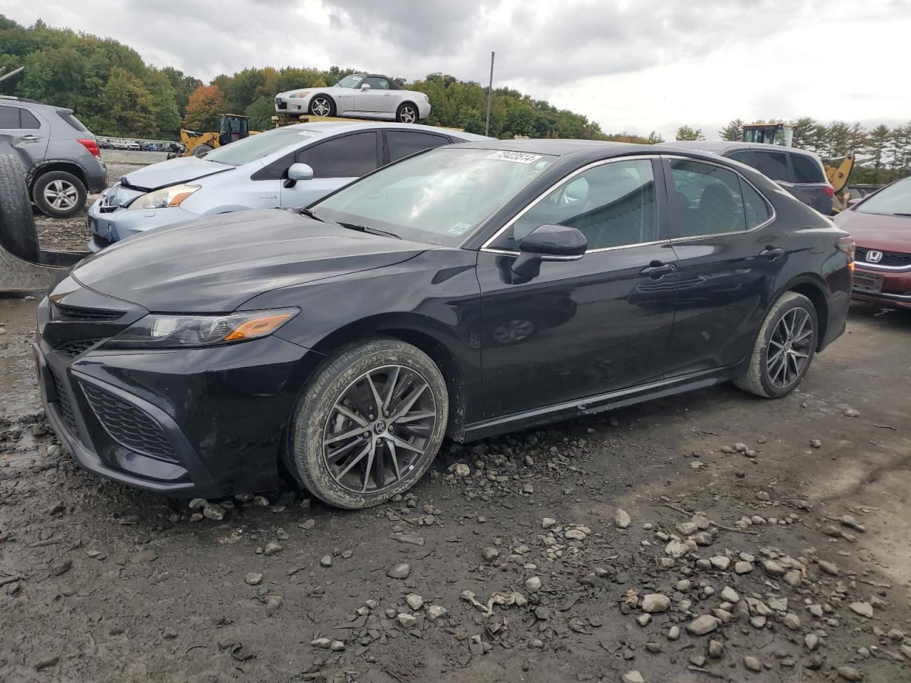 TOYOTA CAMRY SE NIGHT SHADE
