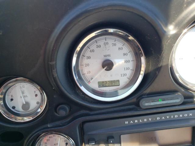 2011 HARLEY-DAVIDSON FLHX - 1HD1KB412BB651617