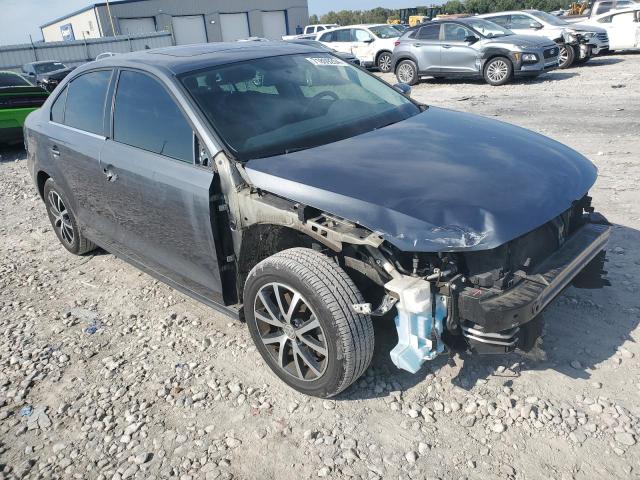 VIN 3VWDB7AJ4JM250445 2018 Volkswagen Jetta, SE no.4