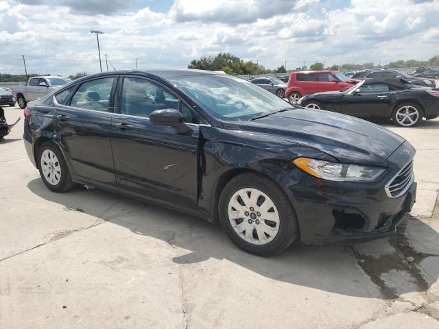 VIN 3FA6P0G7XKR283167 2019 Ford Fusion, S no.4