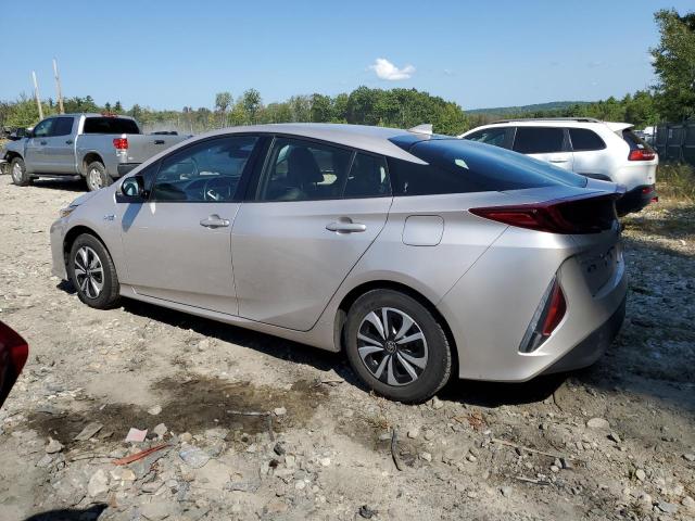 VIN JTDKARFP7J3069816 2018 Toyota Prius no.2