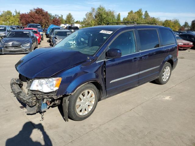 2013 CHRYSLER TOWN & COU #2957939773