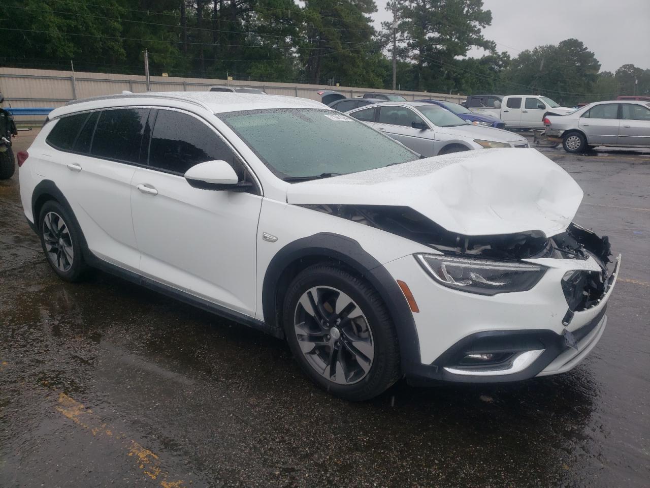 Lot #2935907869 2019 BUICK REGAL TOUR