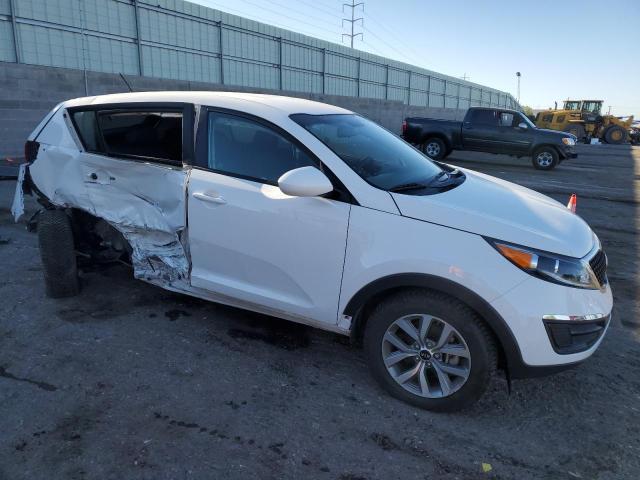 VIN KNDPB3AC4G7881158 2016 KIA Sportage, LX no.4