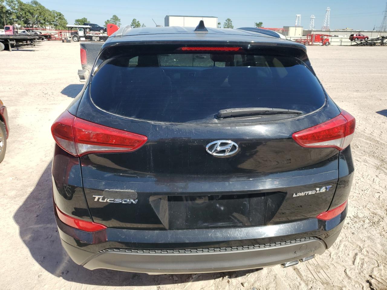 Lot #2902639193 2016 HYUNDAI TUCSON LIM