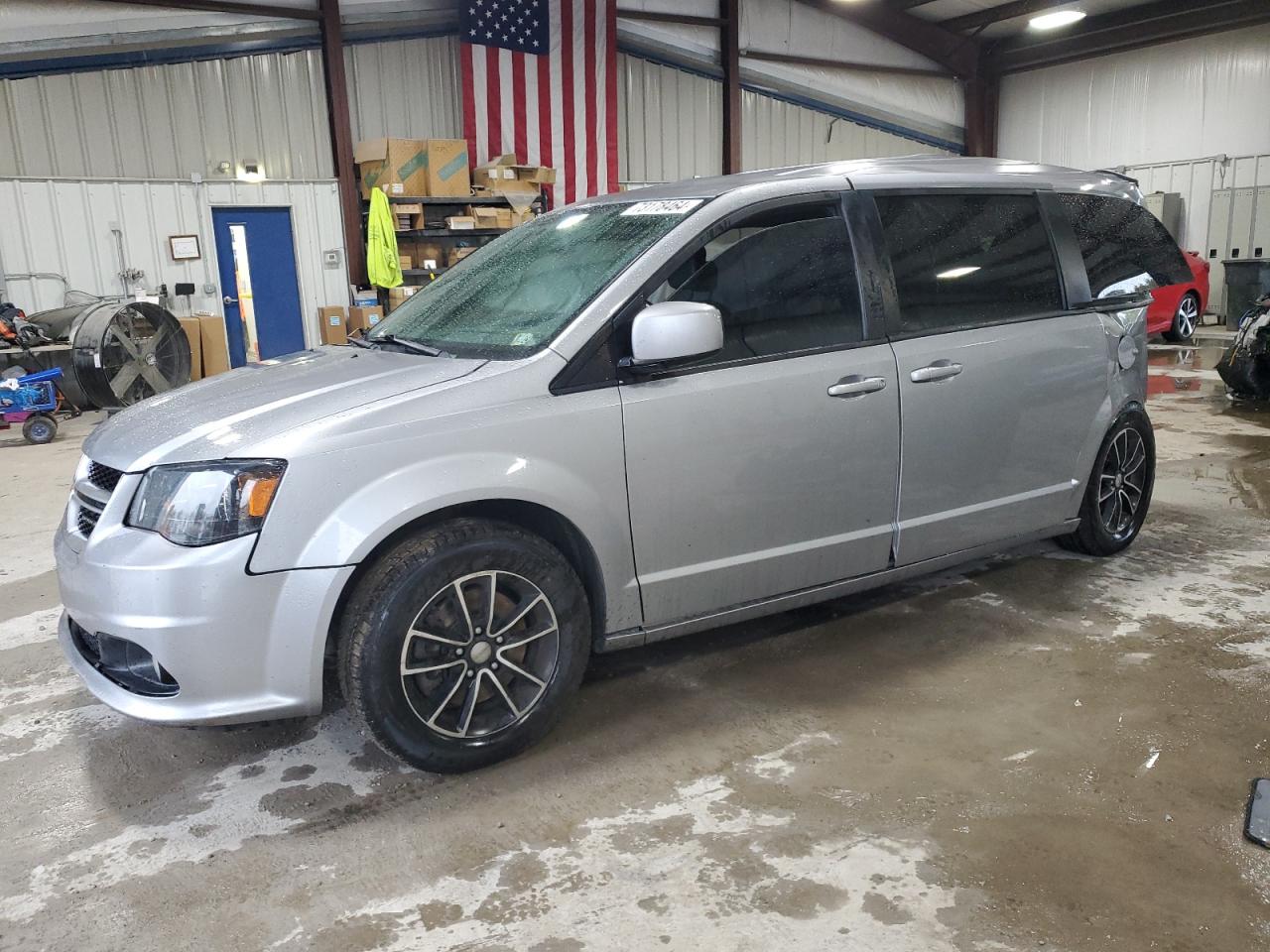  Salvage Dodge Caravan