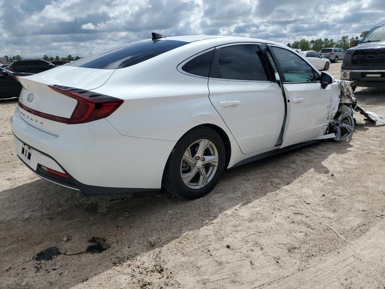 Lot #3030617092 2021 HYUNDAI SONATA SE