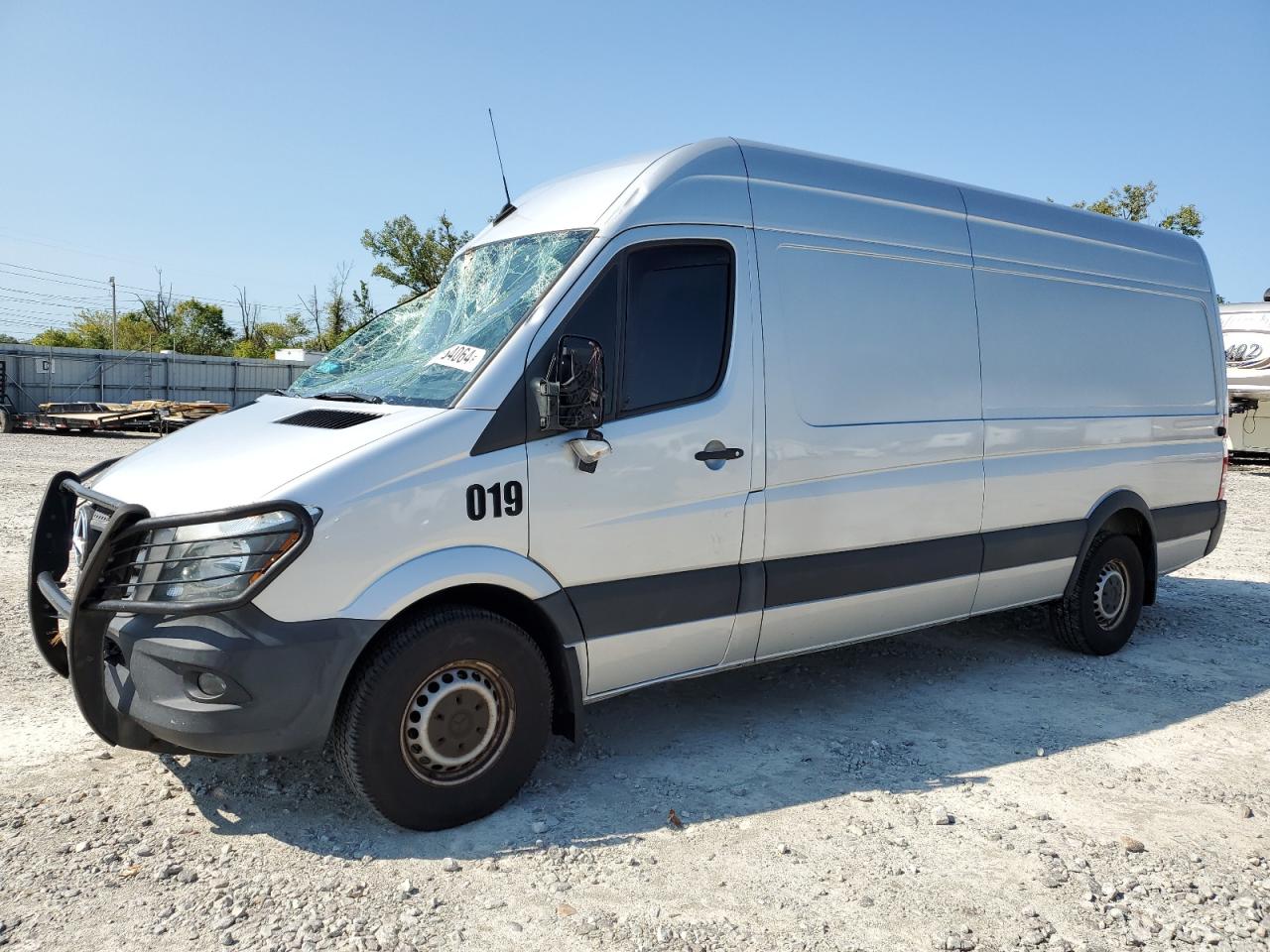 Lot #2955341563 2017 MERCEDES-BENZ SPRINTER 2