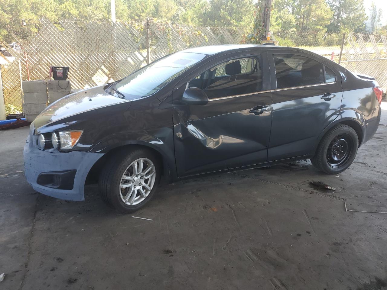 Lot #2890676623 2015 CHEVROLET SONIC LT