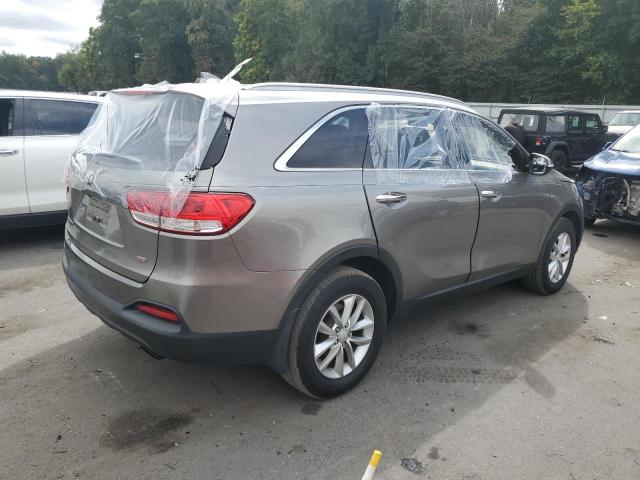 VIN 5XYPG4A35GG061634 2016 KIA Sorento, LX no.3