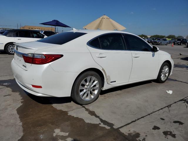 VIN JTHBW1GG7D2024532 2013 Lexus ES, 300H no.3