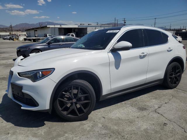 VIN ZASFAKBN7J7C00403 2018 Alfa Romeo Stelvio, TI no.1