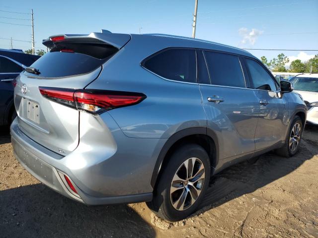 VIN 5TDGZRAH7MS087489 2021 Toyota Highlander, Xle no.3