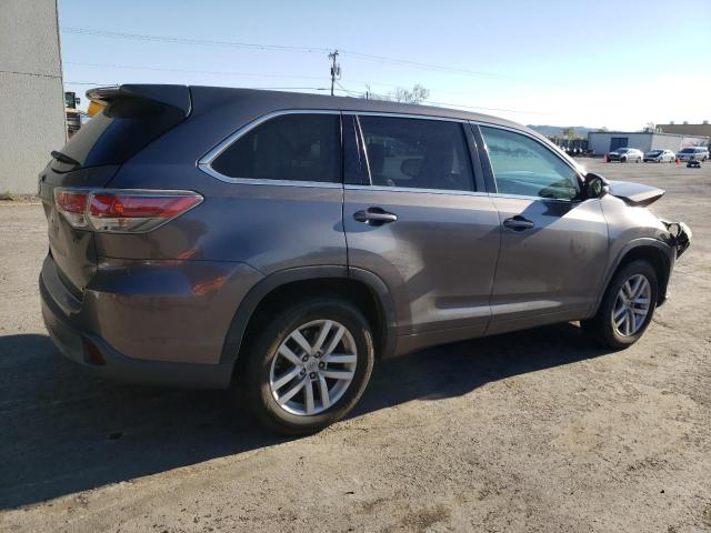 VIN 5TDZARFH5FS011247 2015 Toyota Highlander, LE no.3