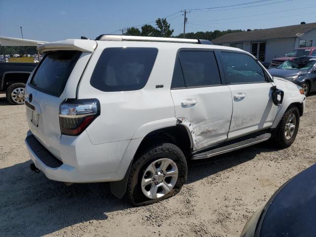 VIN JTEBU5JR8L5822670 2020 Toyota 4runner, Sr5/Sr5... no.3