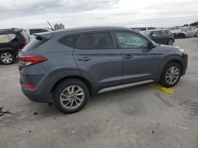 VIN KM8J33A43HU585462 2017 Hyundai Tucson, Limited no.3