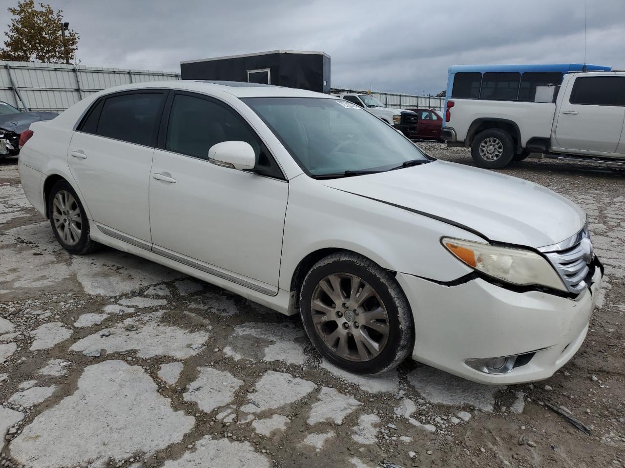 Lot #3024682639 2011 TOYOTA AVALON BAS