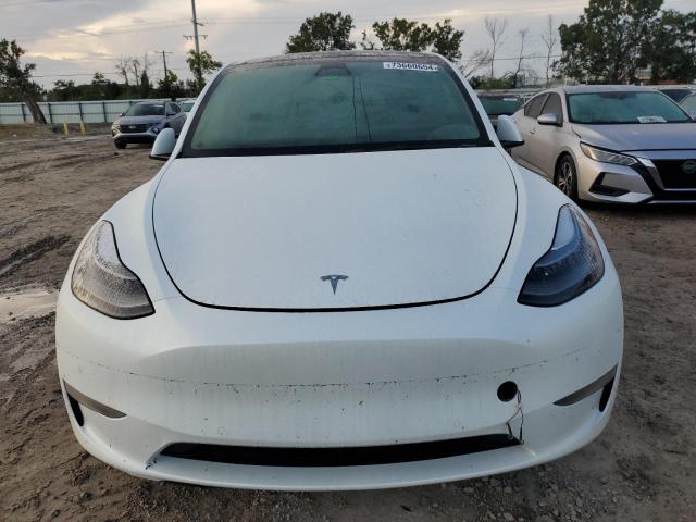 VIN 7SAYGDEF5NF378135 2022 Tesla MODEL Y no.5