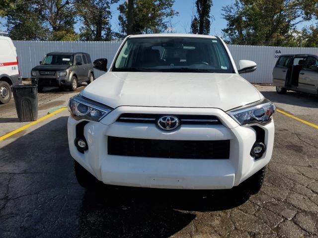 2021 TOYOTA 4RUNNER SR - JTENU5JR9M5930861