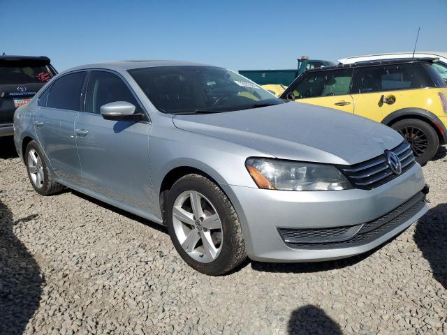 VIN 1VWBP7A33DC116302 2013 Volkswagen Passat, SE no.4