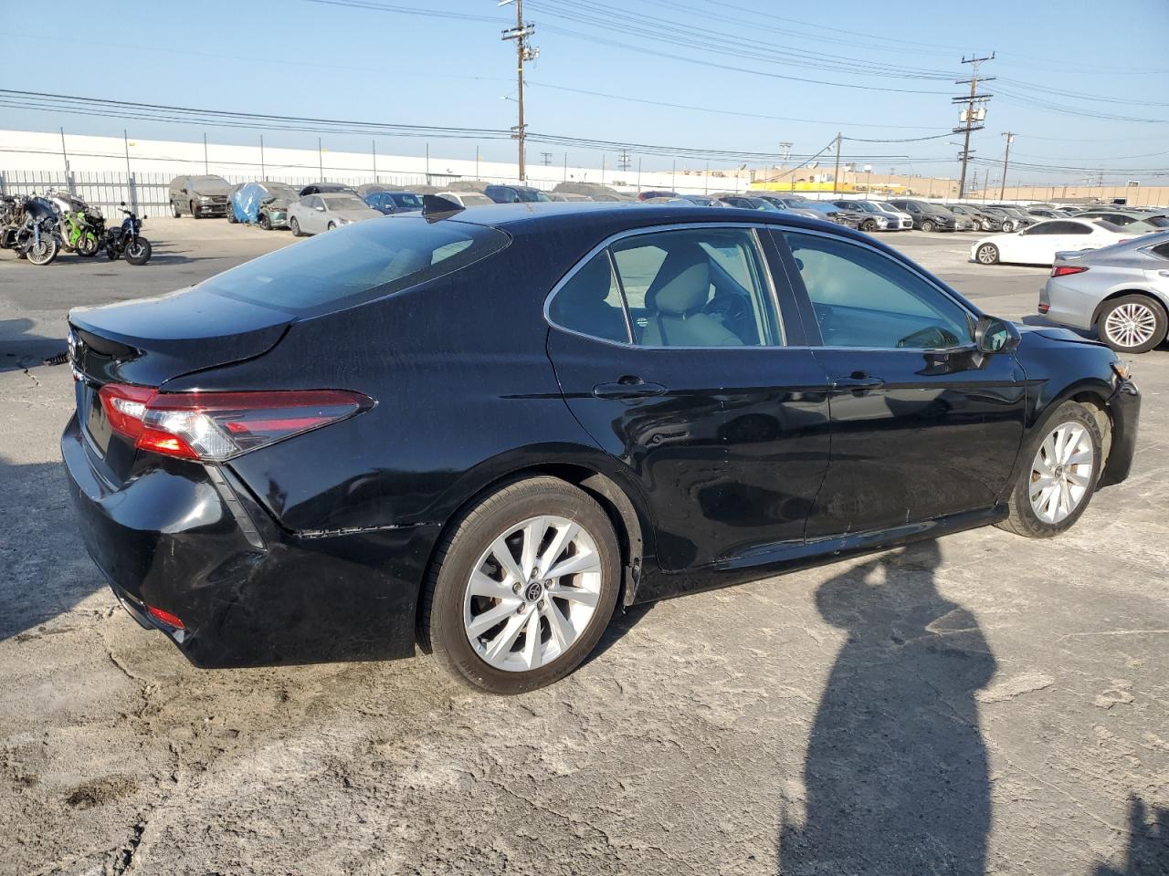 Lot #2862849283 2022 TOYOTA CAMRY LE