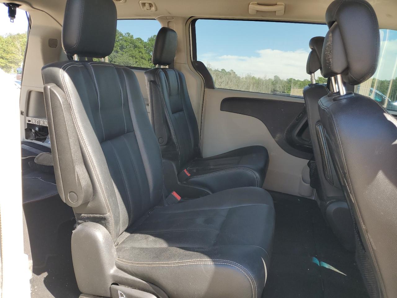 CHRYSLER TOWN & COUNTRY TOURING