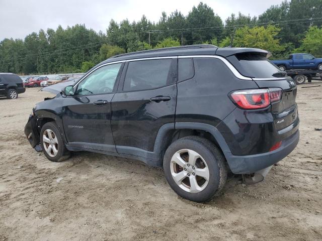 VIN 3C4NJDBB6KT593250 2019 Jeep Compass, Latitude no.2