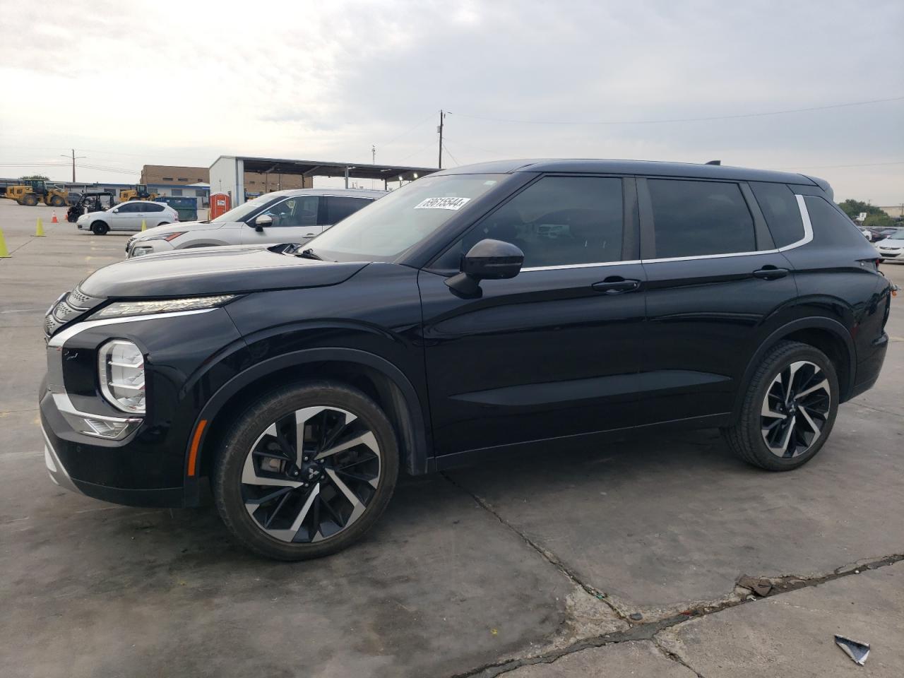 Mitsubishi Outlander 2022 Wagon body style