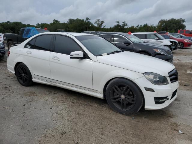 VIN WDDGF4HB8EG256532 2014 Mercedes-Benz C-Class, 250 no.4