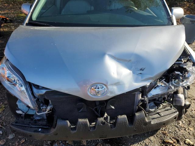 VIN 5TDDZ3DC8HS182603 2017 Toyota Sienna, Xle no.12