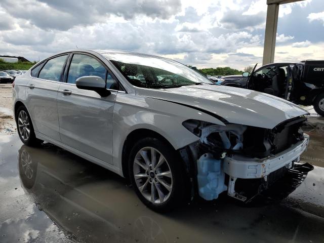 VIN 3FA6P0HD8HR293371 2017 Ford Fusion, SE no.4