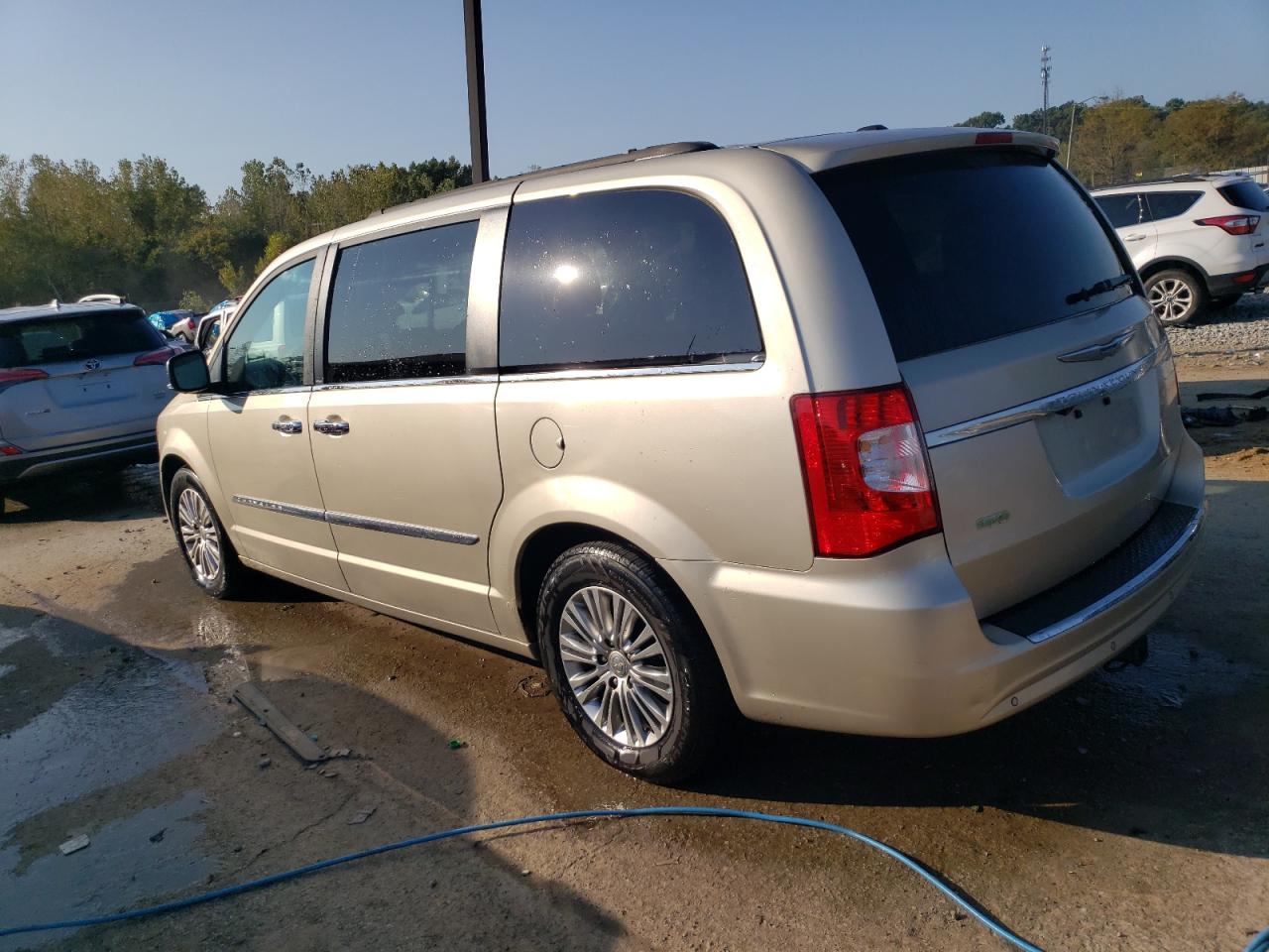 Lot #2974811110 2013 CHRYSLER TOWN & COU