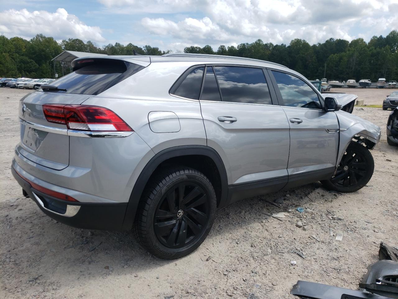 Lot #2972176124 2022 VOLKSWAGEN ATLAS CROS