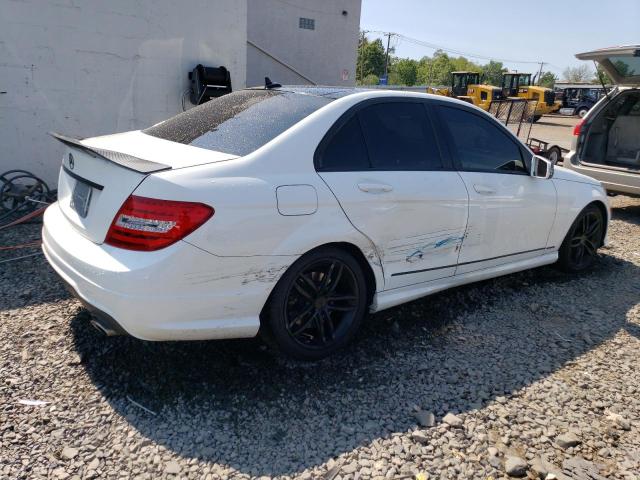 VIN WDDGF8AB2DR247328 2013 Mercedes-Benz C-Class, 3... no.3