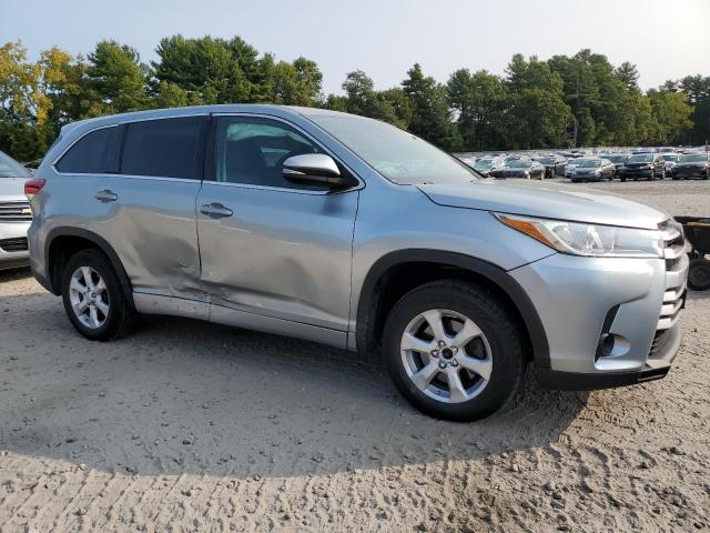 VIN 5TDZARFHXHS024742 2017 Toyota Highlander, LE no.4