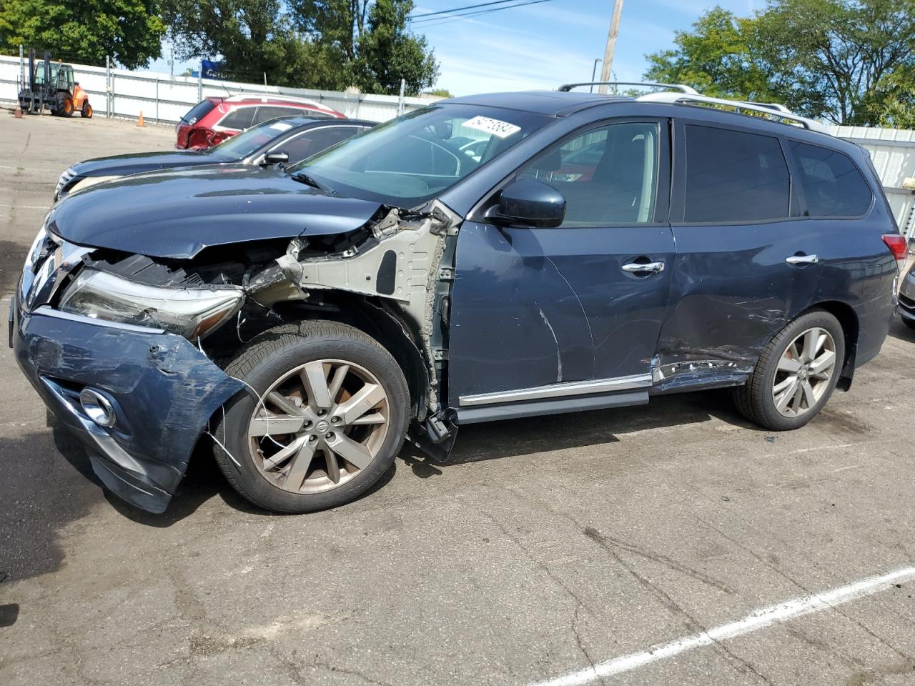 Nissan Pathfinder 2016 Wagon body style