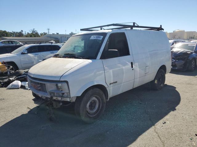 GMC SAFARI XT 2000 white extended gas 1GTDM19W4YB533844 photo #1