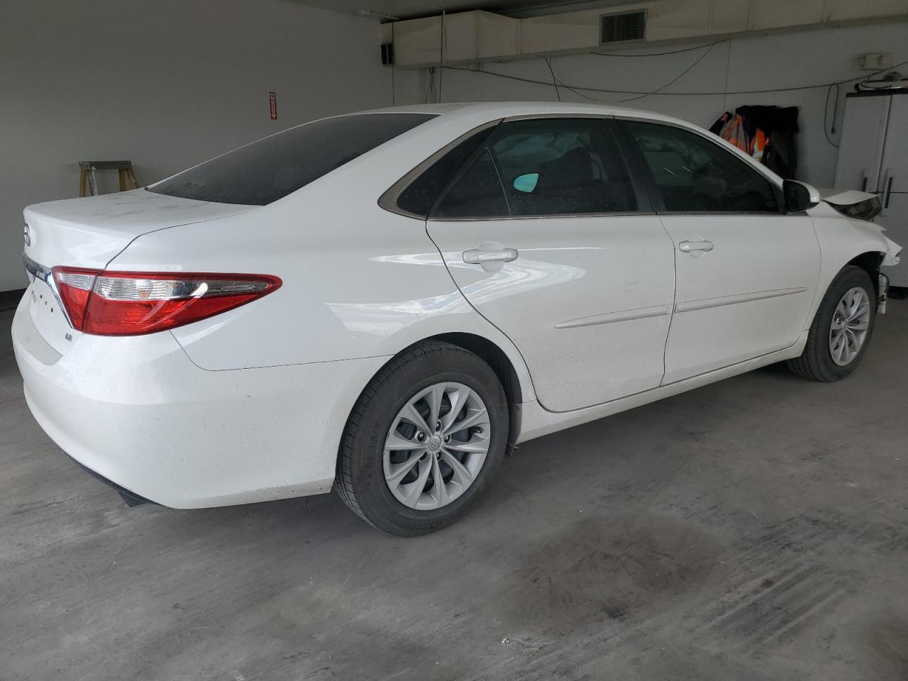 Lot #2919348398 2017 TOYOTA CAMRY SE A