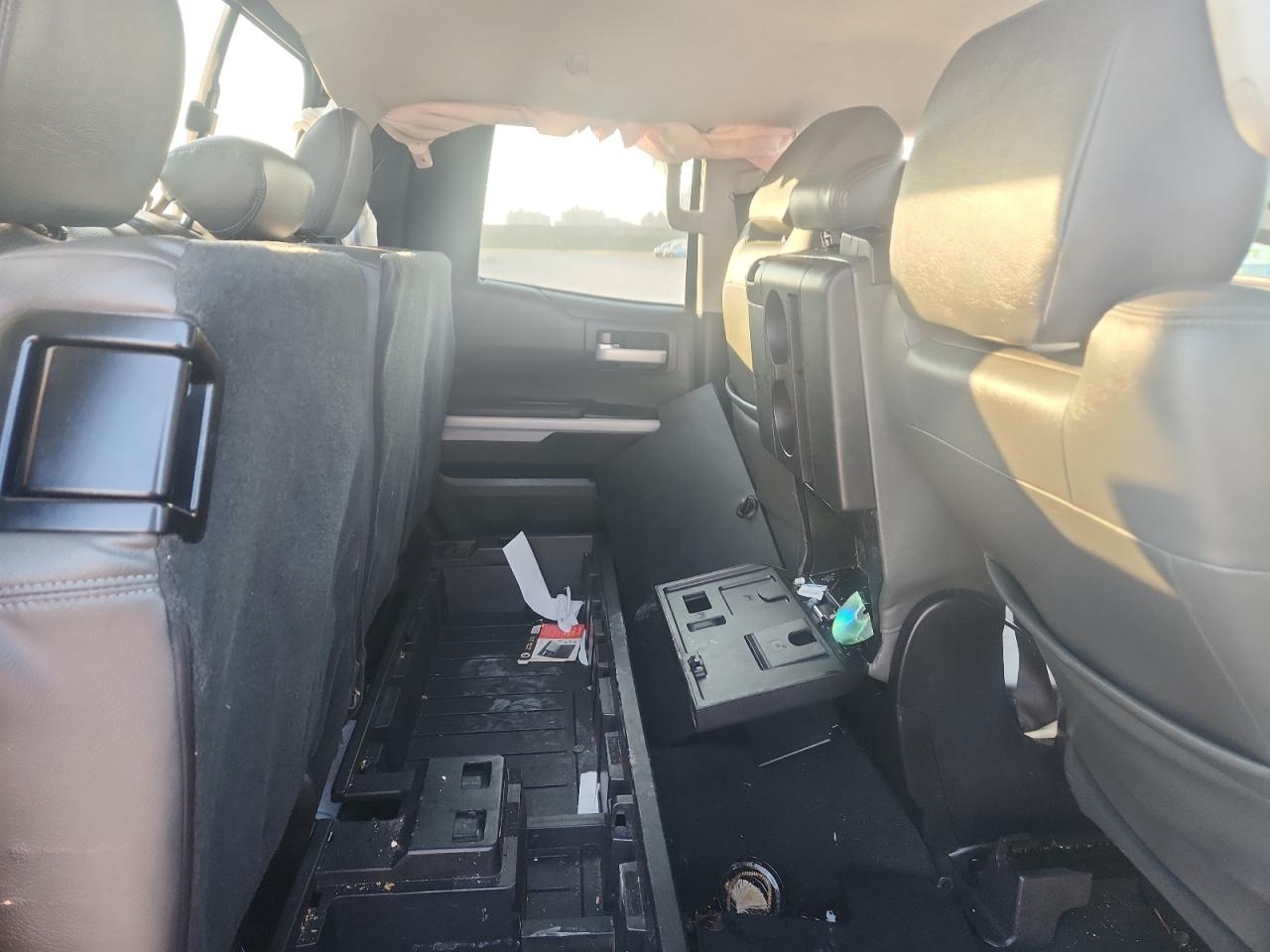 TOYOTA TUNDRA DOUBLE CAB SR