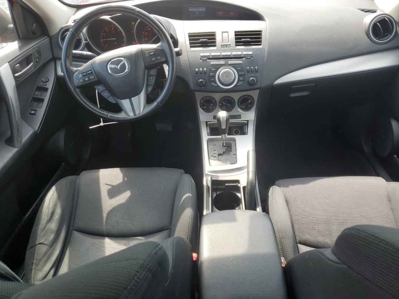 MAZDA 3 S