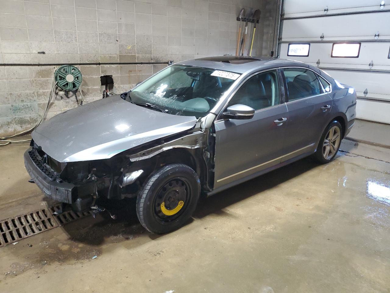 VOLKSWAGEN PASSAT SE