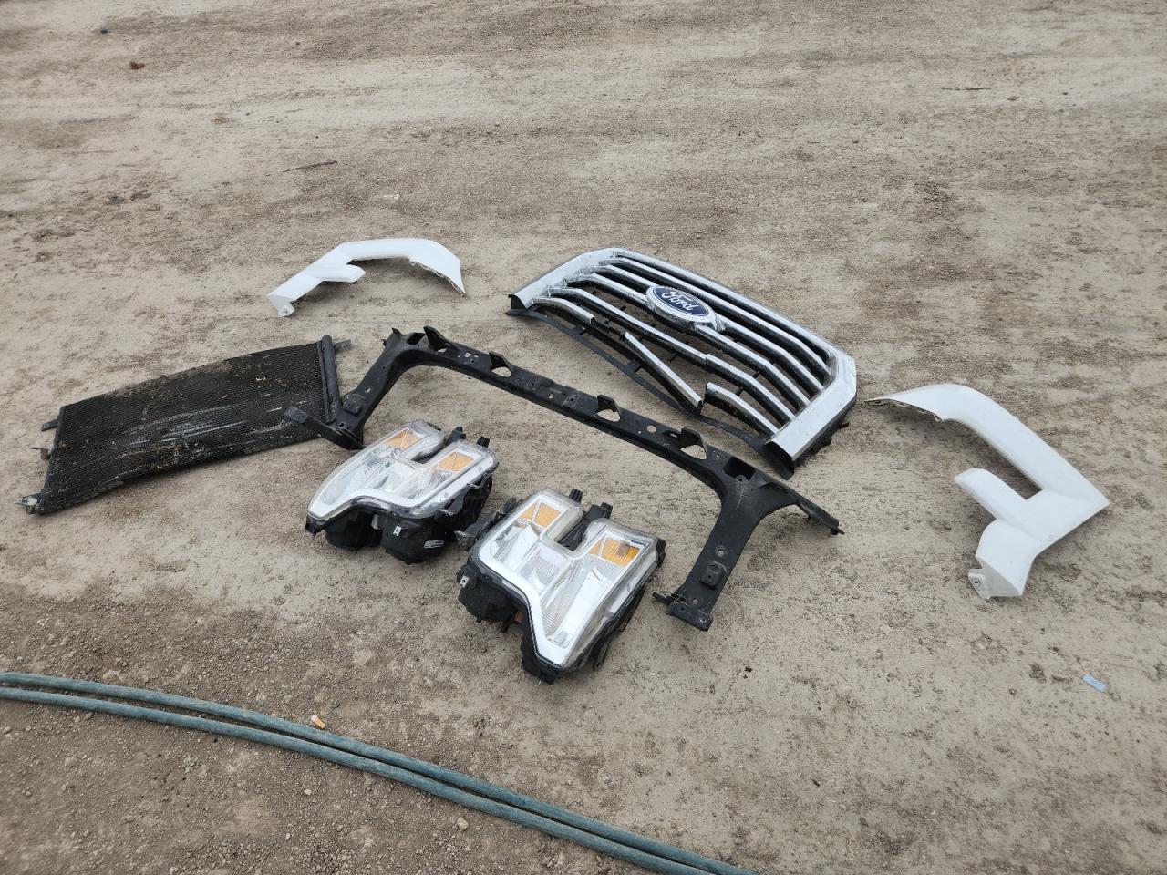 FORD F-150 SUPER CAB