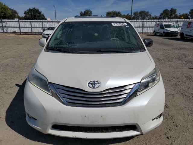 2015 TOYOTA SIENNA XLE 5TDDK3DC3FS096908