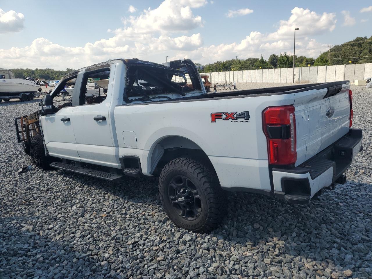 FORD F-250 SUPER DUTY