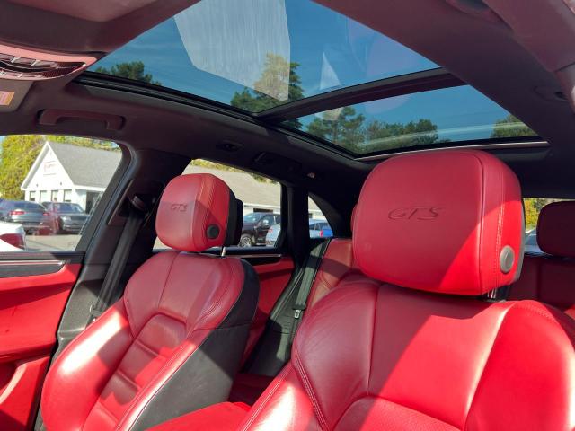 2017 PORSCHE MACAN GTS WP1AG2A57HLB56325