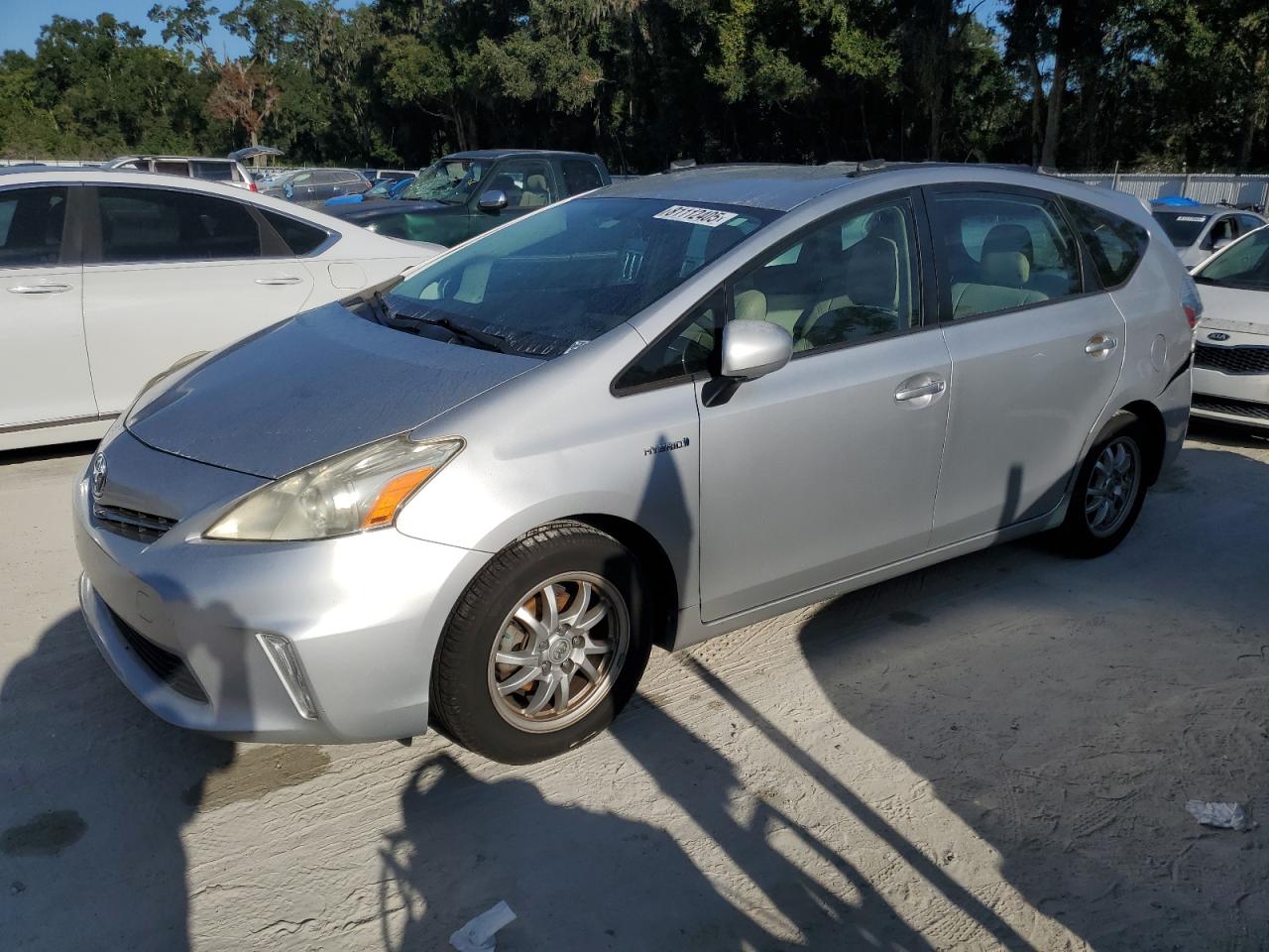 TOYOTA PRIUS V